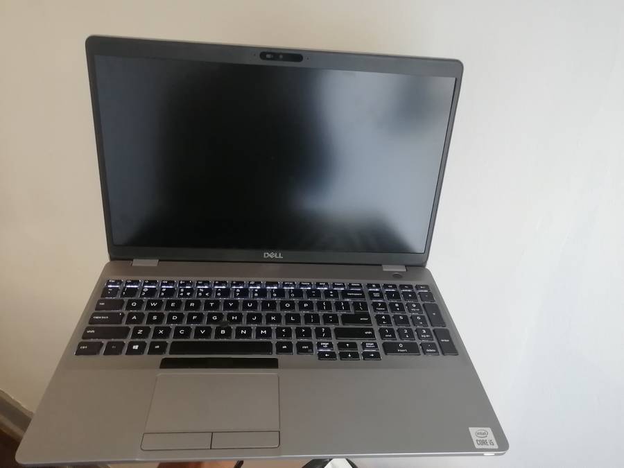 Dell Core i5-10th gen 10210U | 8GB RAM ddr4 | 256GB SSD m.2 |Win 11 Intel UHD GRAPHICS Latitude 5510