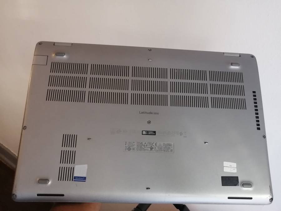 Dell Core i5-10th gen 10210U | 8GB RAM ddr4 | 256GB SSD m.2 |Win 11 Intel UHD GRAPHICS Latitude 5510