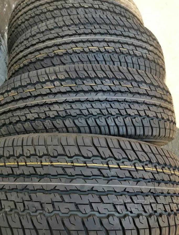 255/65/17 x 4 Dunlop Grandtrak AT25.