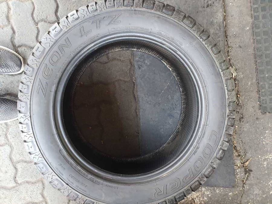 305/50/20 Cooper Zeon LTZ. Good looking tyres