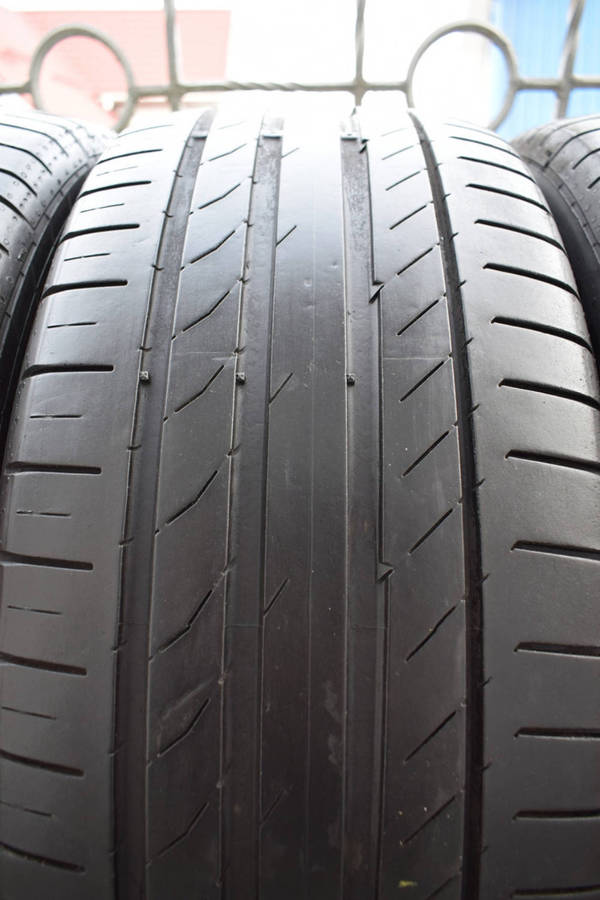 235/55/19 Continental fairly used tyres