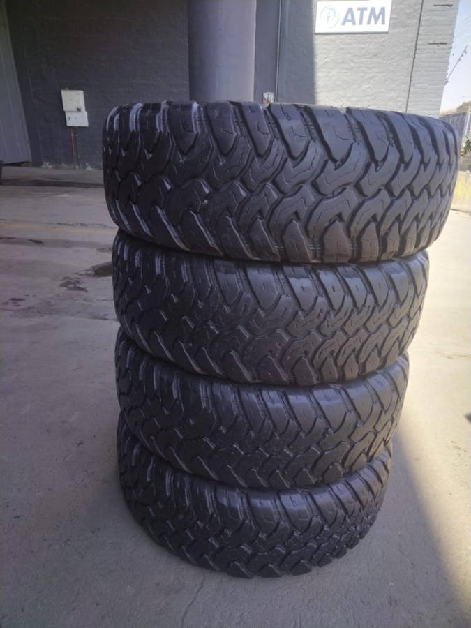 265|70|17 × 4 Hankook AT² Mud Terrain tyres