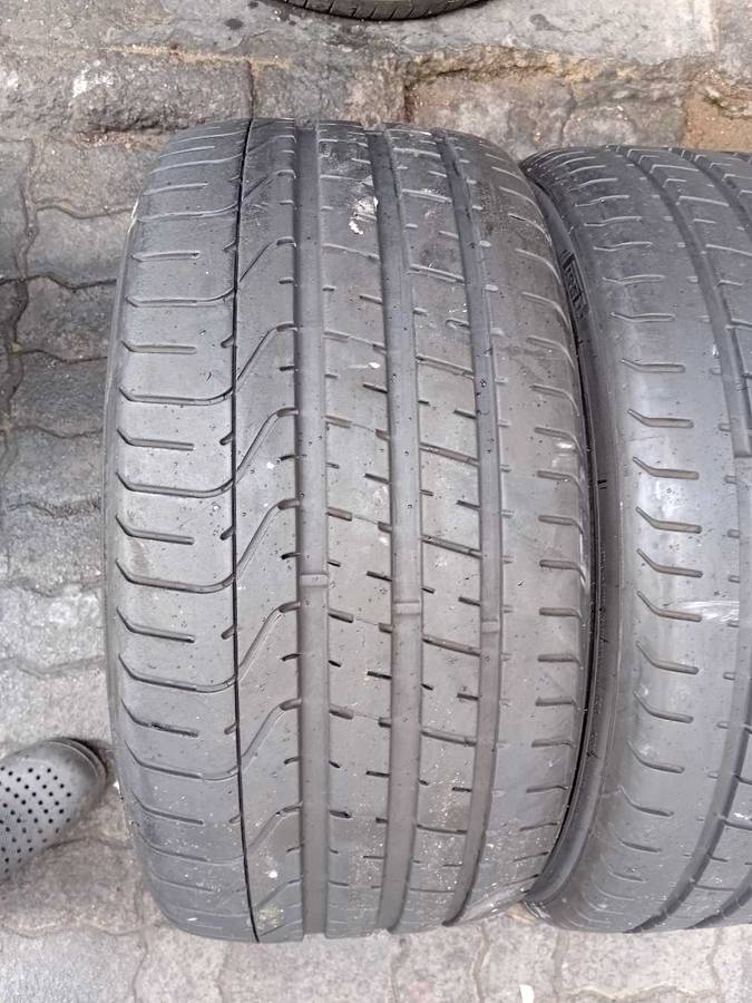 255/35/20 × 2 Pirelli Pzerro tyres. 80% life