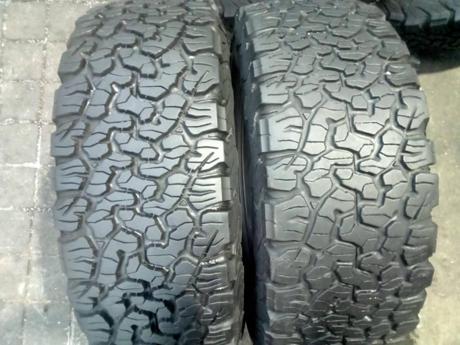 265/65/17 × 4 BF Goodrich AT KO2 tyres