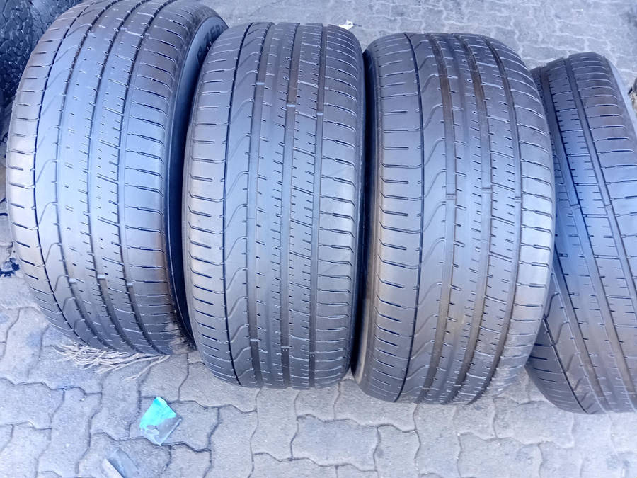 285/45/21 × 4 Set of Pirelli Pzerro fairly used tyres