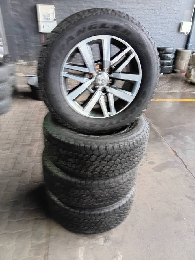 Toyota Hilux D4D Mags and Tyres