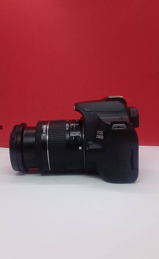 Canon 250d slr 4K camera