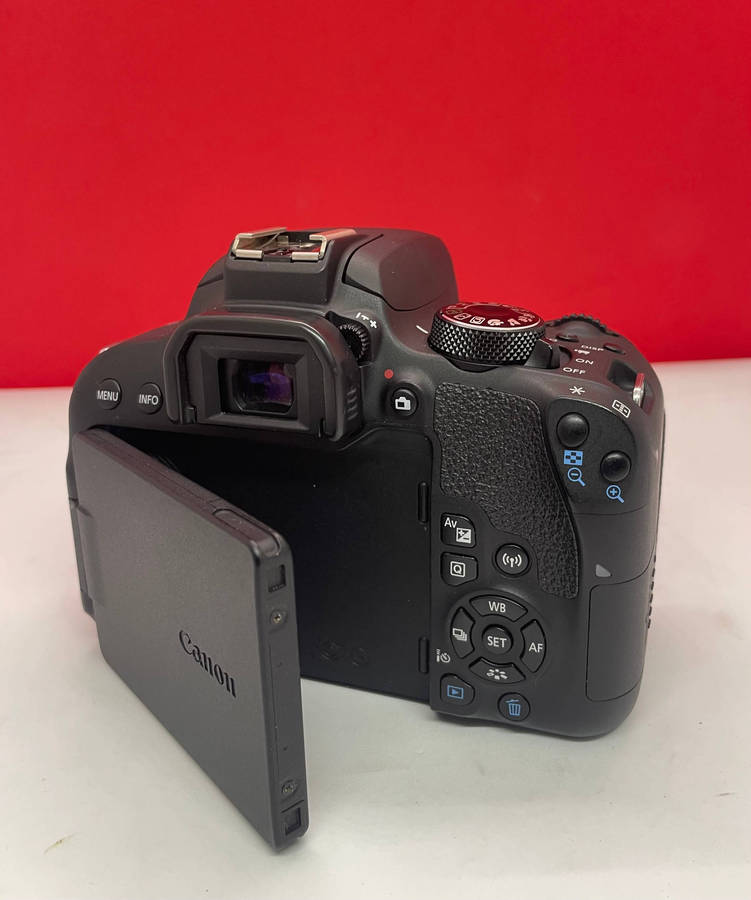 Canon 800d slr camera