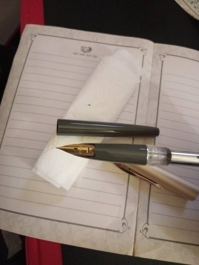 Fountain Pen. Hifra Vintage Grey 4403.