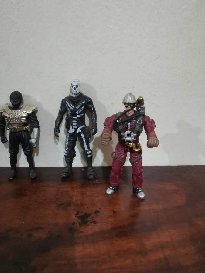 Action Figure Collection of x22 Individuals - see pics