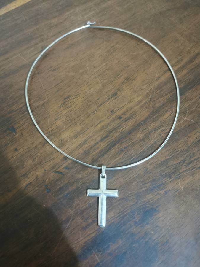 Sterling Silver Cross Pendant on Choker - 12 grams
