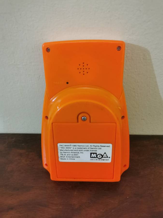 2001 Pacman Electronic Handheld Arcade Game