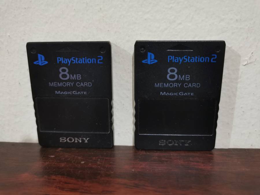 PlayStation 2 Memory Card Pair