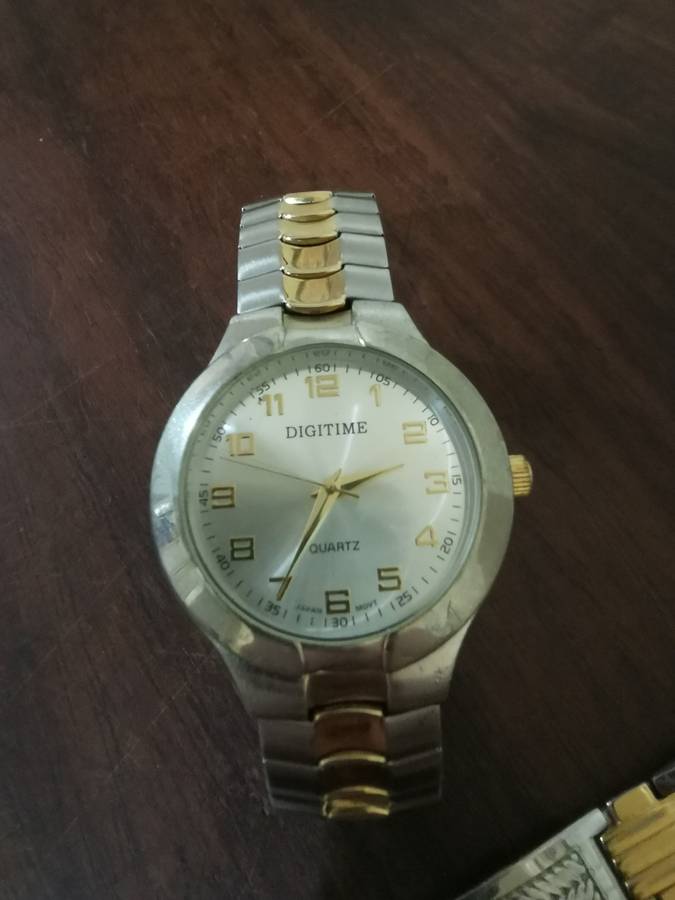Classy Gentleman's Watch and Bracelet Combo