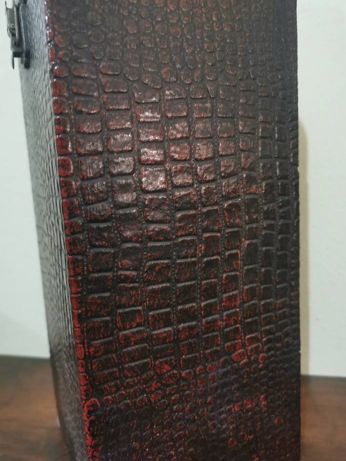 Vintage Wine or Whiskey Bottle Case