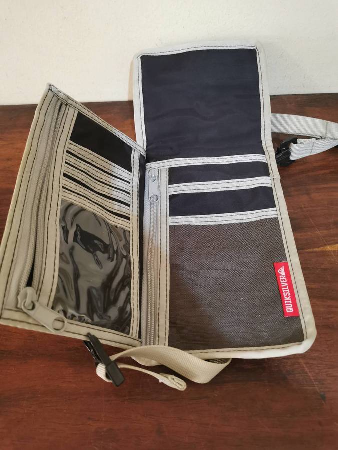 Quicksilver Stormproof Series Vintage Sling Bag-Wallet