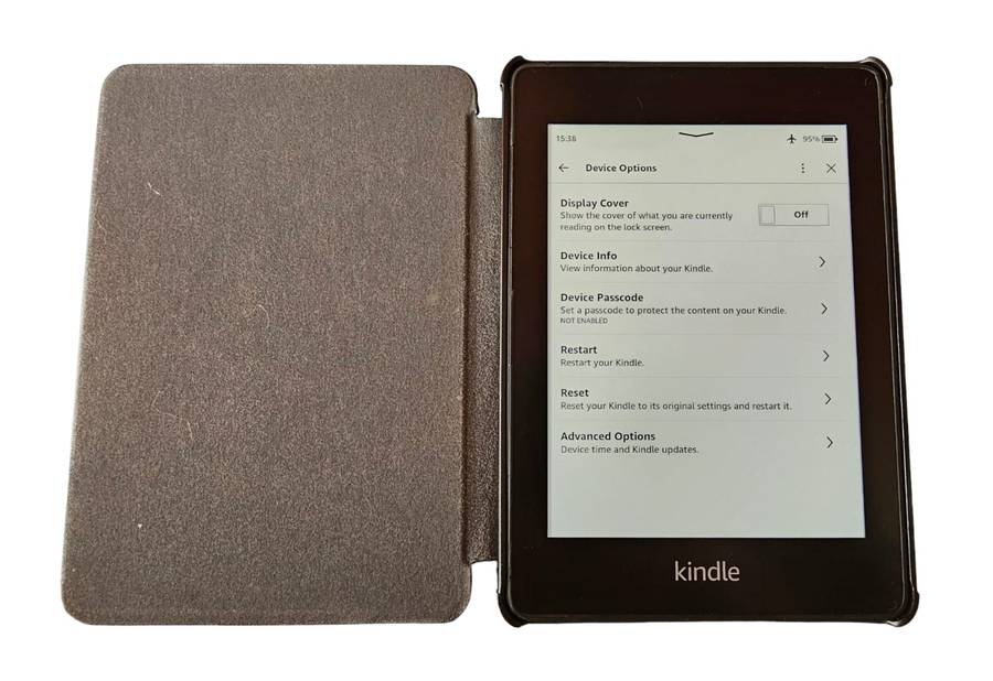Amazon Kindle Paperwhite - 10th Generation - 8GB - Wi-Fi - 6 Inch - With Case
