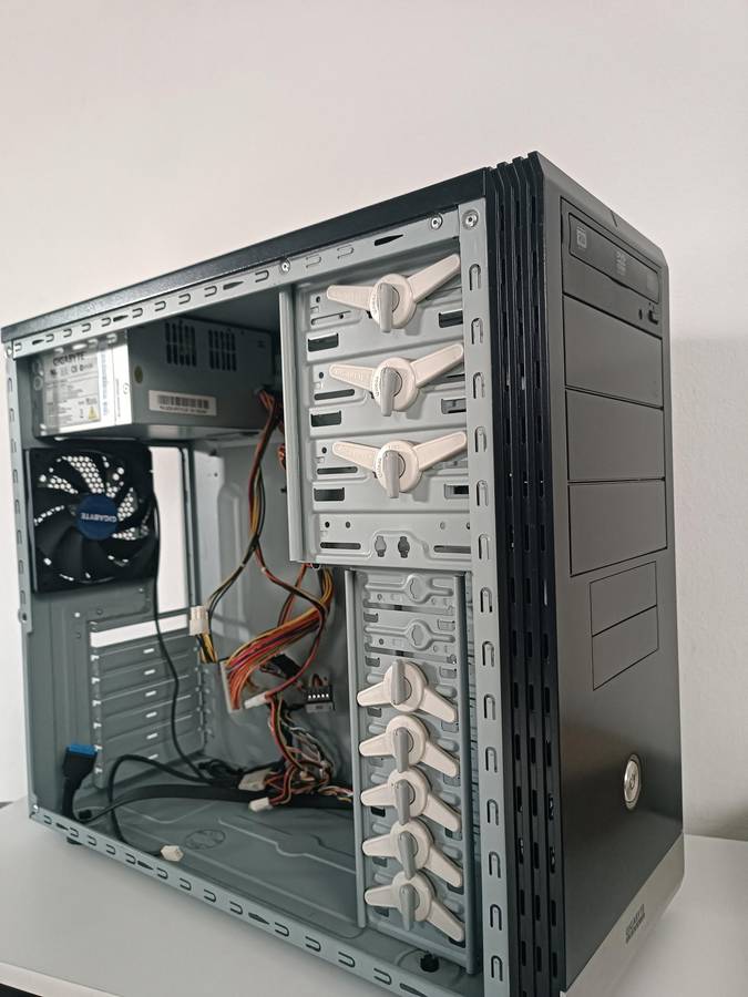 Gigabyte PC Case with PSU