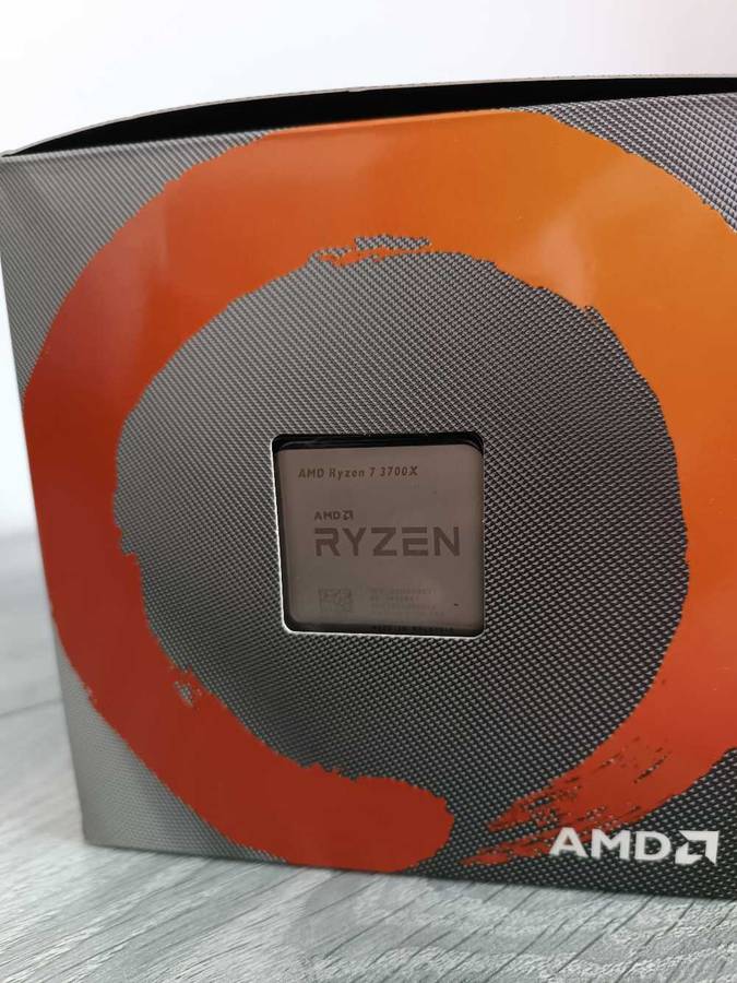 Ryzen 7 CPU with Wraith Prism RGB Cooler