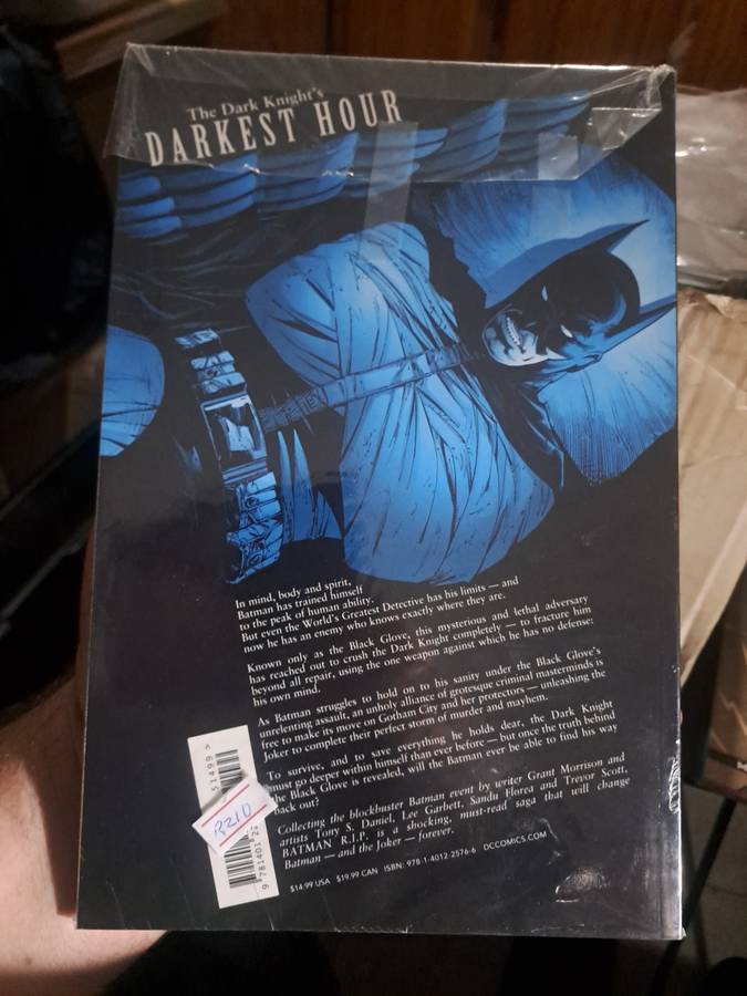 Batman  R.I.P. [ISBN 9781401225766] (DC)