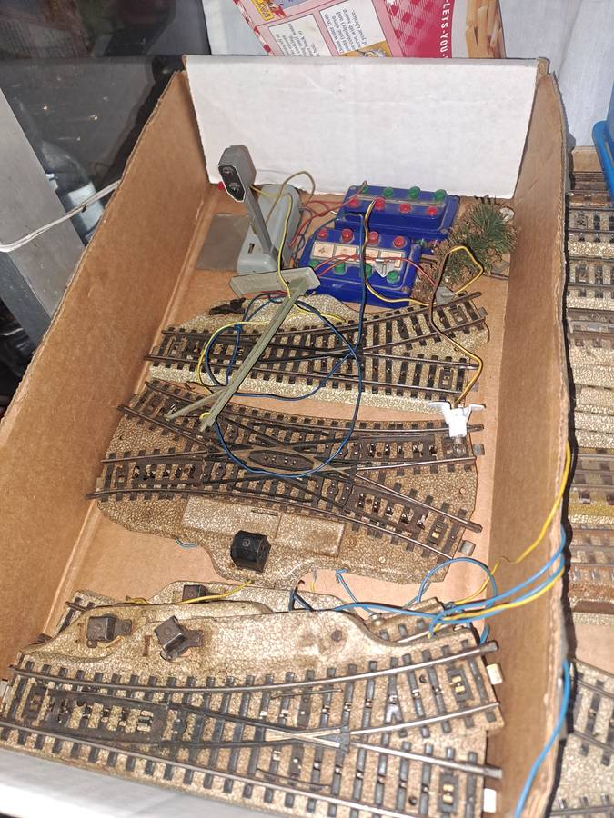 Marklin "m" HO metal 3rd train tracks not tested