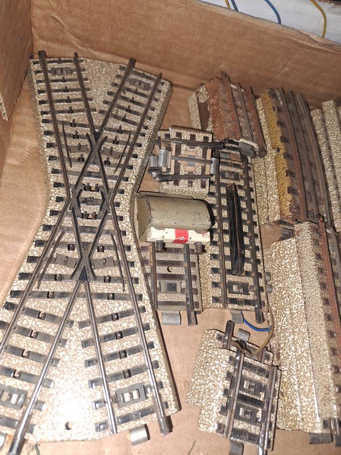 Marklin "m" HO metal 3rd train tracks not tested