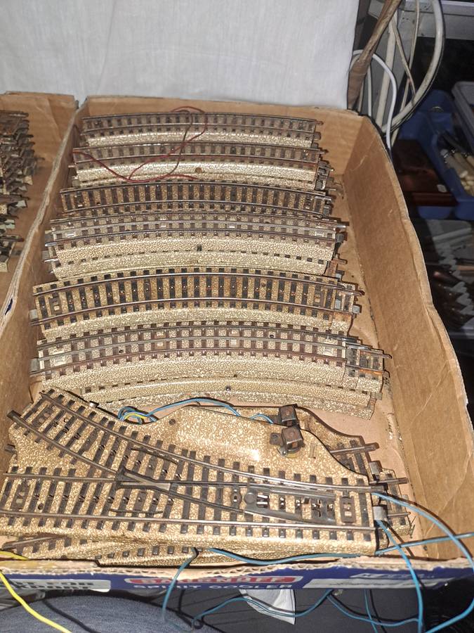 Marklin "m" HO metal 3rd train tracks not tested