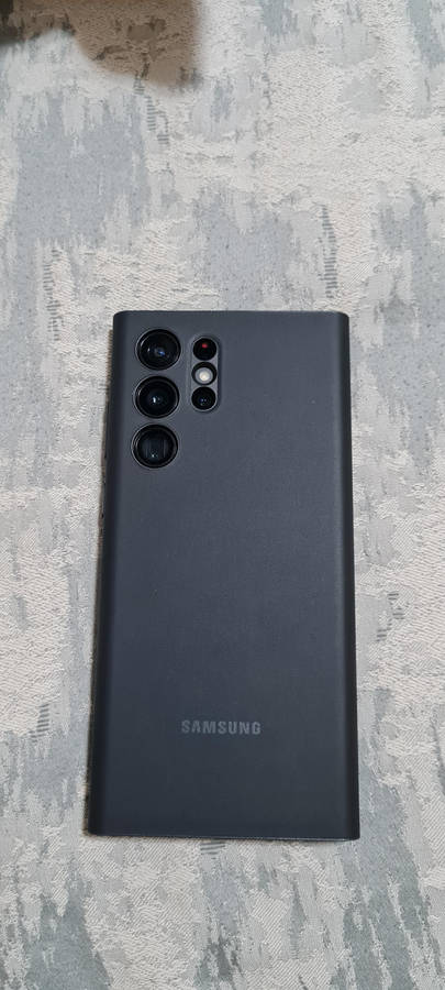 Samsung Galaxy S22 Ultra (Mint condition)