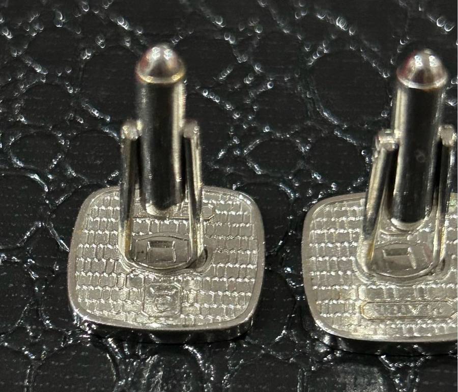 South African Defense Force ( SADF) Silver Plates Machete Buttons
