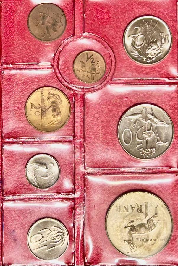 1973 UNC SILVER R1 MINT PACK  with SCARES 1/2 cent LOW MINTAGE BRILLIANT COINS