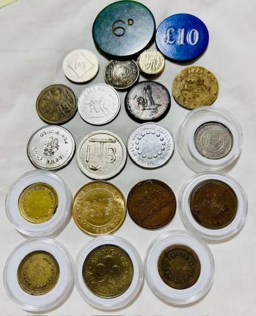 20 x Tokens all different from new to VF nice lot capsules included one bid takes all