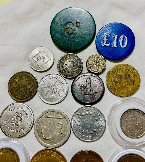 20 x Tokens all different from new to VF nice lot capsules included one bid takes all