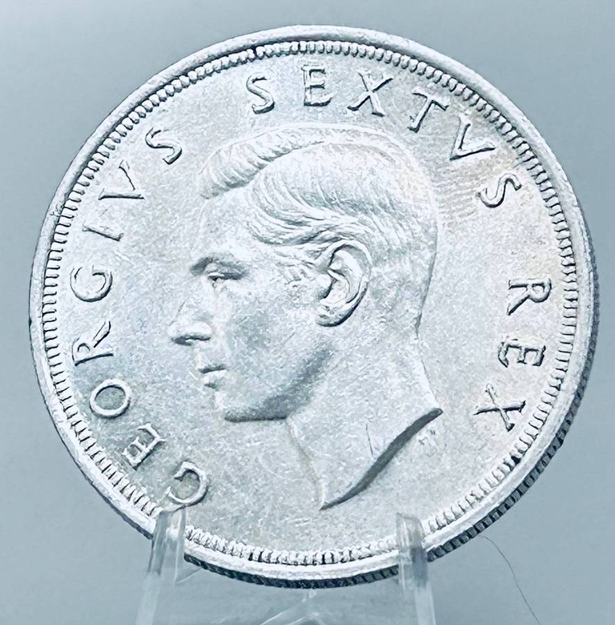 1952 , 5 Shilling 300 year Anniversary Silver Coin UNC