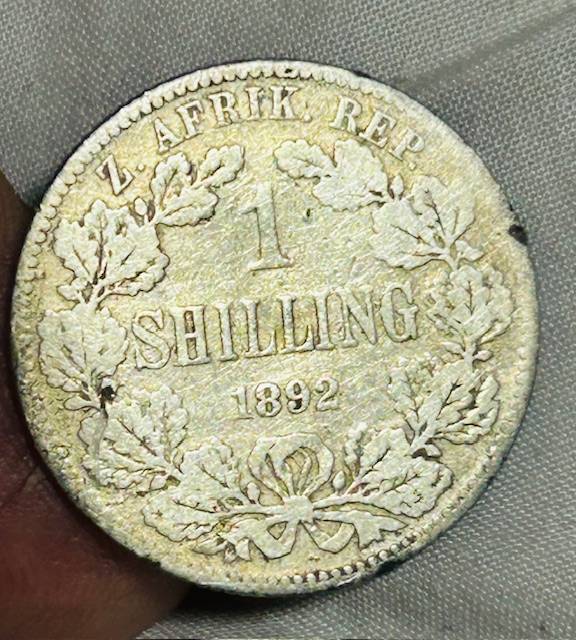 1892 1 SHILLING ZAR (925 silver) LOW MINTAGE AND HIGHLY COLLECTABLE