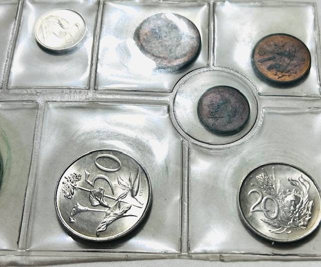 1970 (R1-1/2c) SILVER ONE RAND (R1) MINT PACK SOUTH AFRICA UNCIRCULATED AS FROM MINT