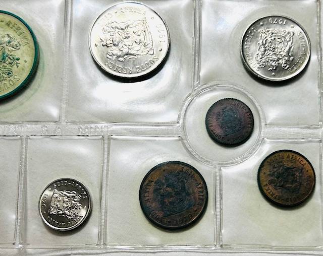 1970 (R1-1/2c) SILVER ONE RAND (R1) MINT PACK SOUTH AFRICA UNCIRCULATED AS FROM MINT