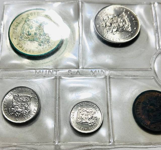 1970 (R1-1/2c) SILVER ONE RAND (R1) MINT PACK SOUTH AFRICA UNCIRCULATED AS FROM MINT