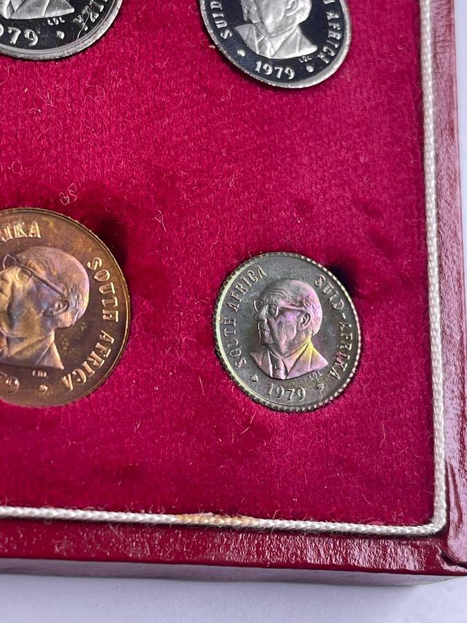 1979 Partial proof set, no gold, no silver R1