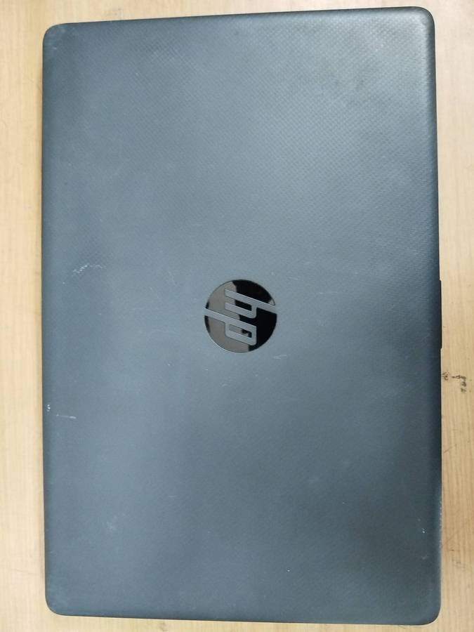 HP 255 Ryzen 3 laptop on auction.