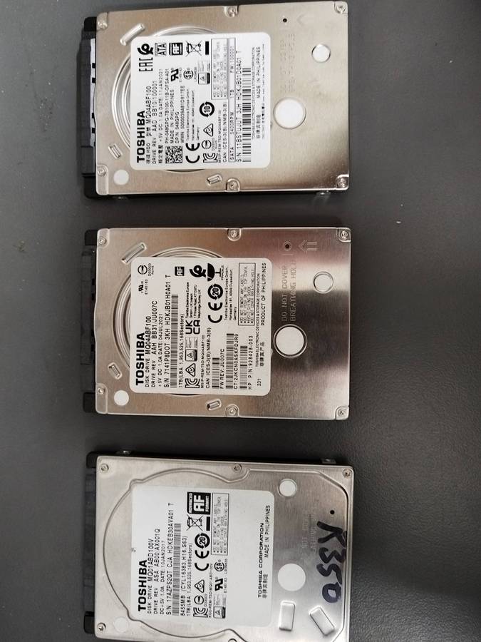 3X 1 TB HDD on auction.