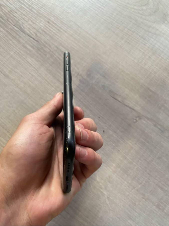 IPHONE XR BLACK 64GB