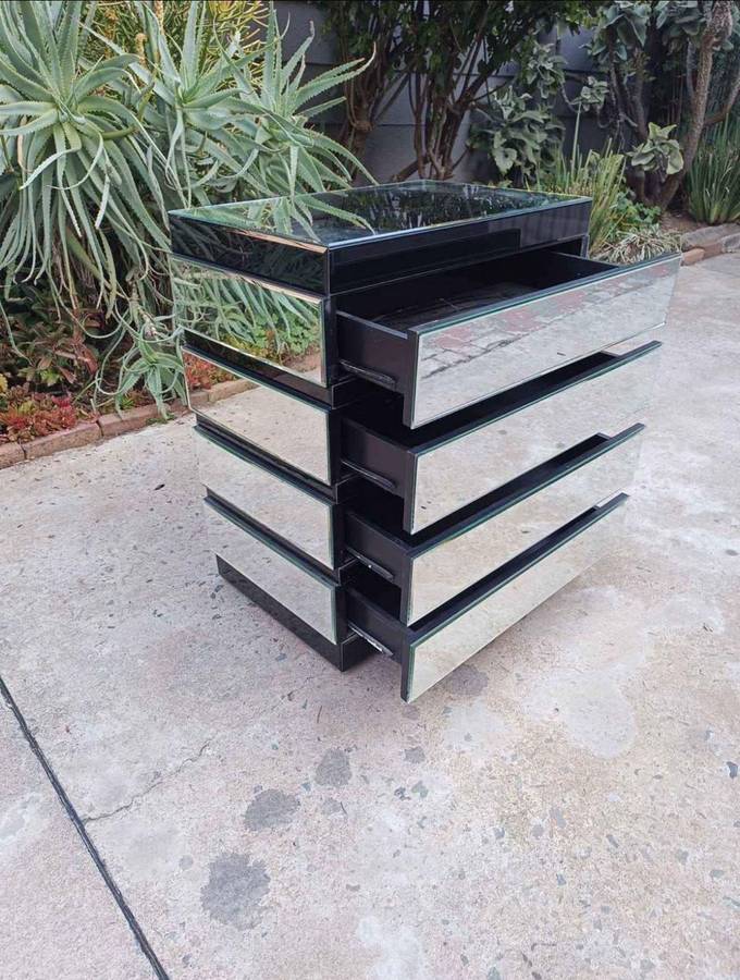 Side table with a glass finish