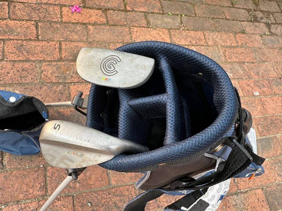Kids size small cleverland golf set missing driver