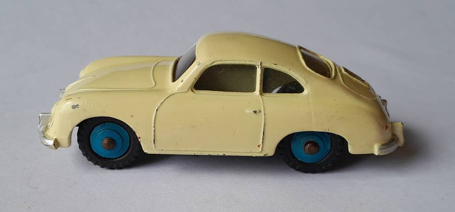 Dinky Toys 182 Porsche 356A Coupe In Original Box.