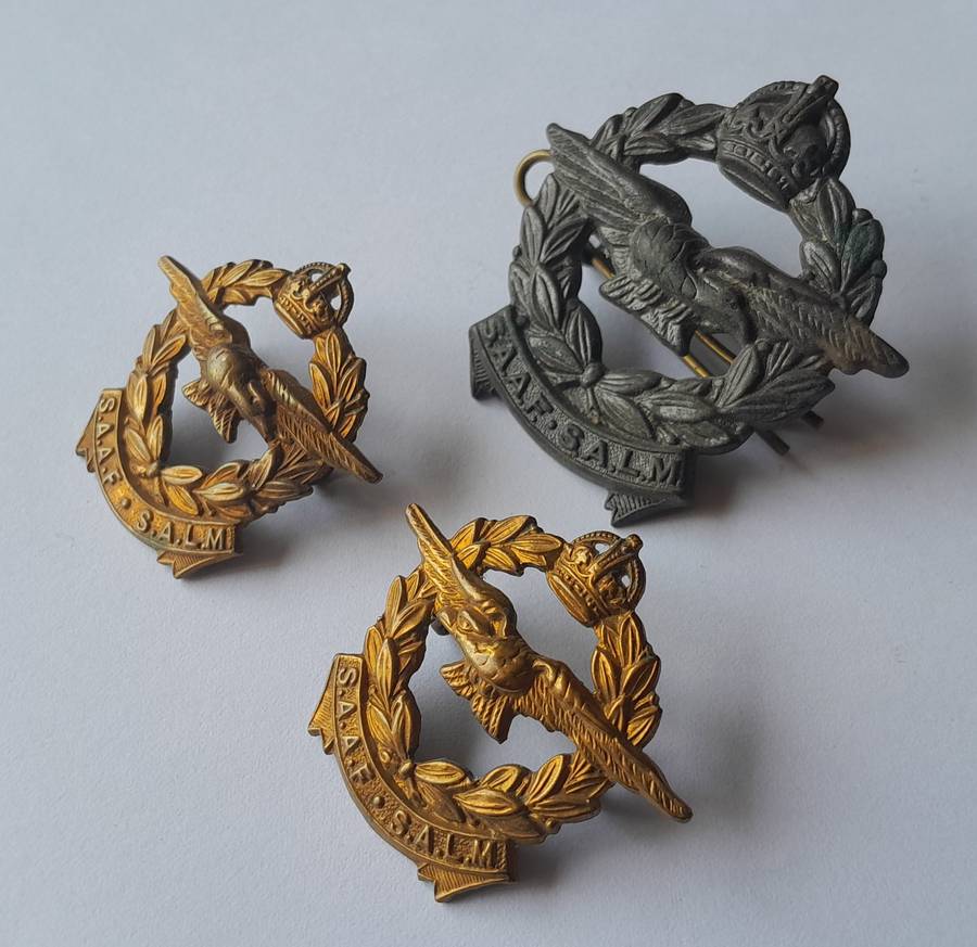 WW2 SA Airforce Badge Set.  Cap and Collars (Facing).