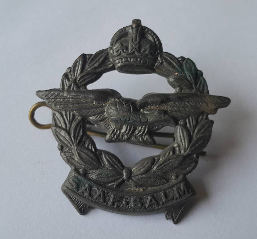 WW2 SA Airforce Badge Set.  Cap and Collars (Facing).