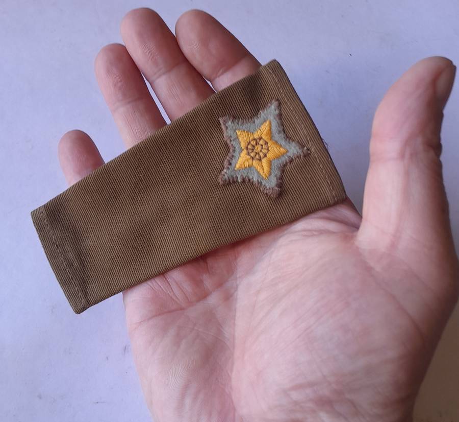 SADF 2nd Lieutenant "Bush Pips" Slip-on Shoulder Rank.