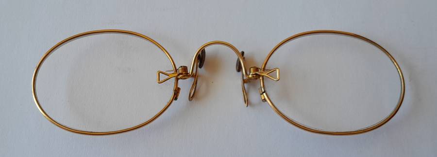 Antique Pince-Nez Eye Glasses In Original Case. V&H. Muller, JHB.