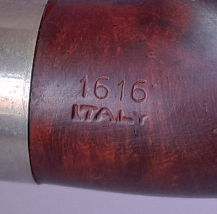 Vintage Savinelli Italy 1616 Dry System Estate Pipe.