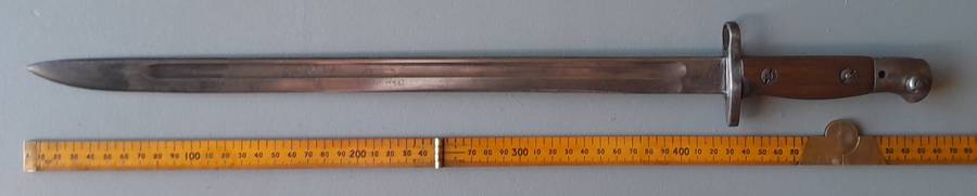 WW1 Pattern 1907 Sanderson Bayonet with WW2 Mangrovite Scabbard and Leather Frog.